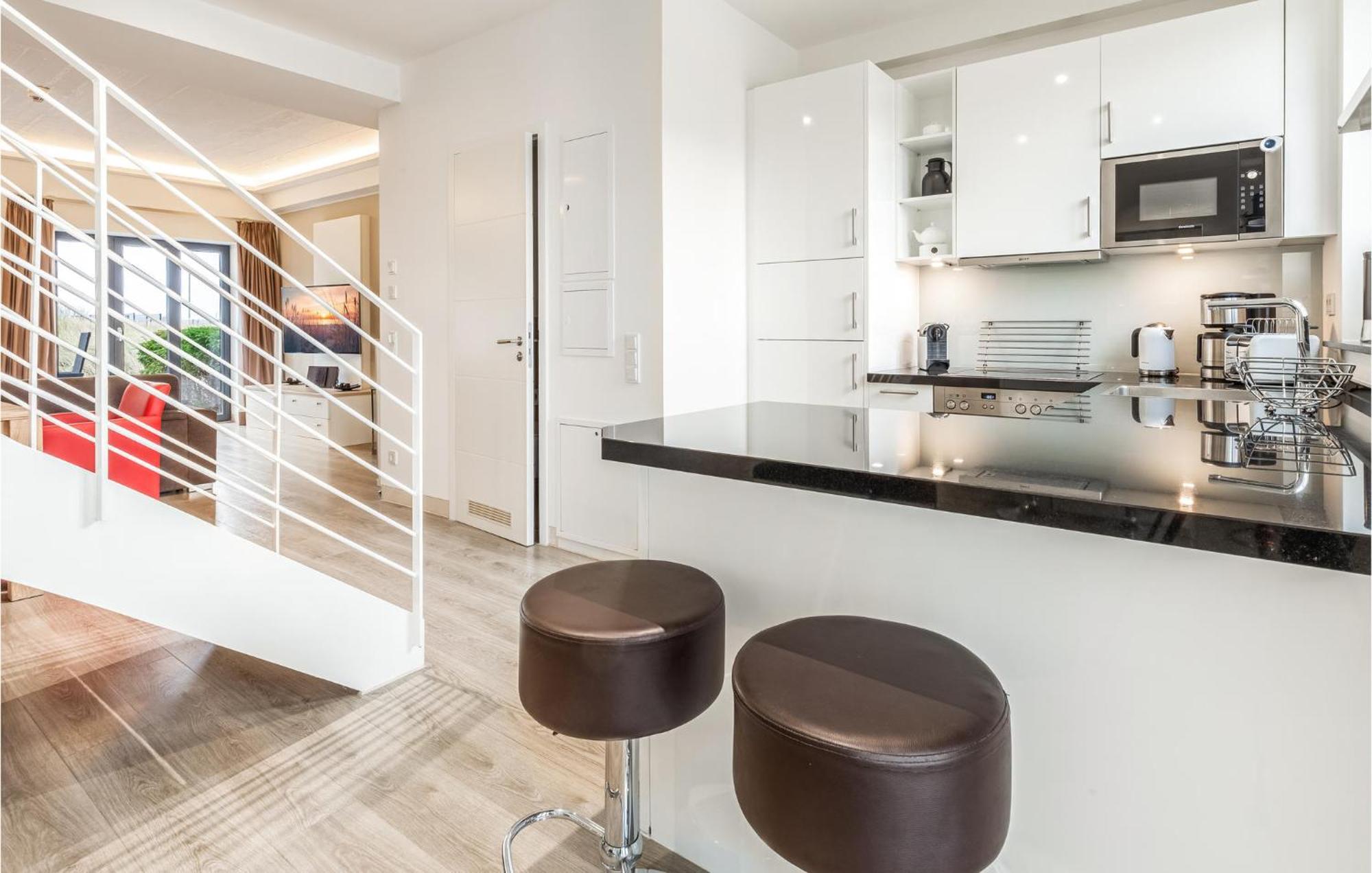 Amber Apartment *